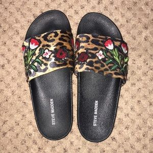 Steve Madden slides